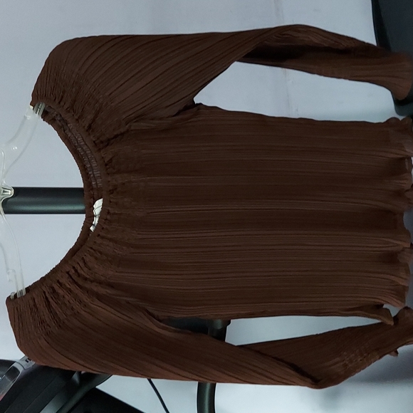 Tops 5 for $20 - Picture 8 of 16